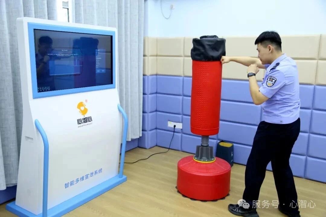 兰州铁路公安局-新起点&middot;心服务